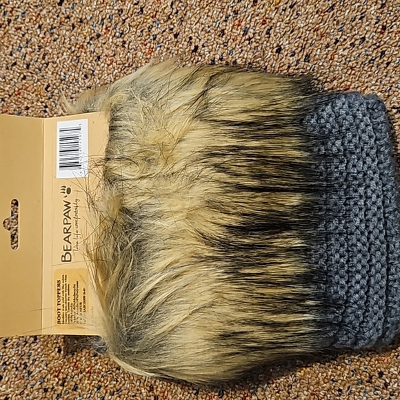 NEW! BEARPAW Faux Fur and Knit Furry Boot Toppers!! - Picture 2 of 6